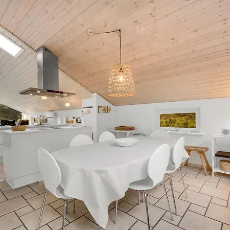 Emila - 2-2km From The Sea By Interhome * Bolilmark