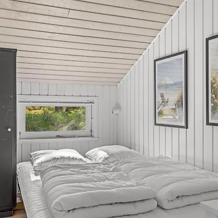 Emila - 2-2km From The Sea By Interhome